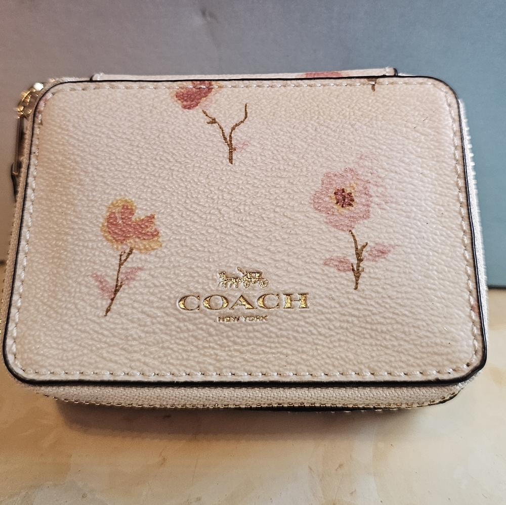 Coach Pill Box